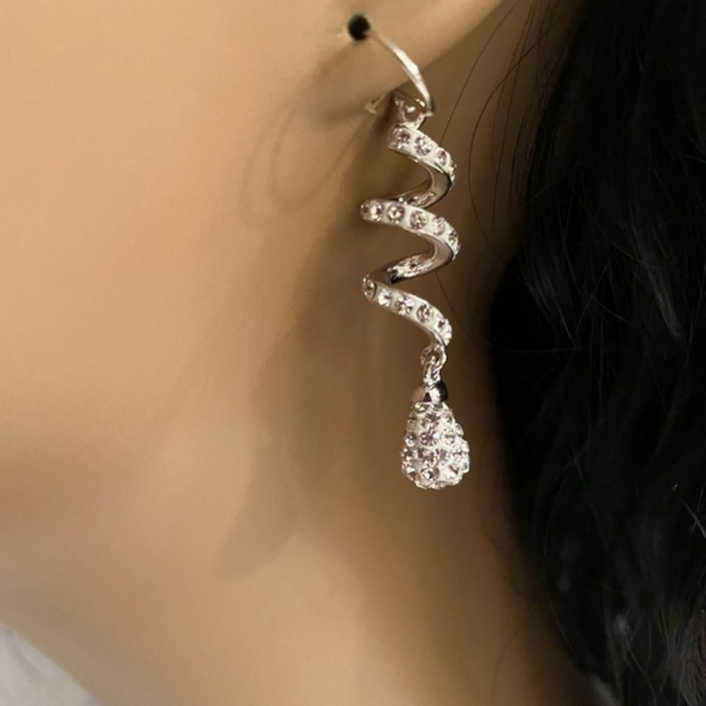 NWT Spiral Crystal Earrings